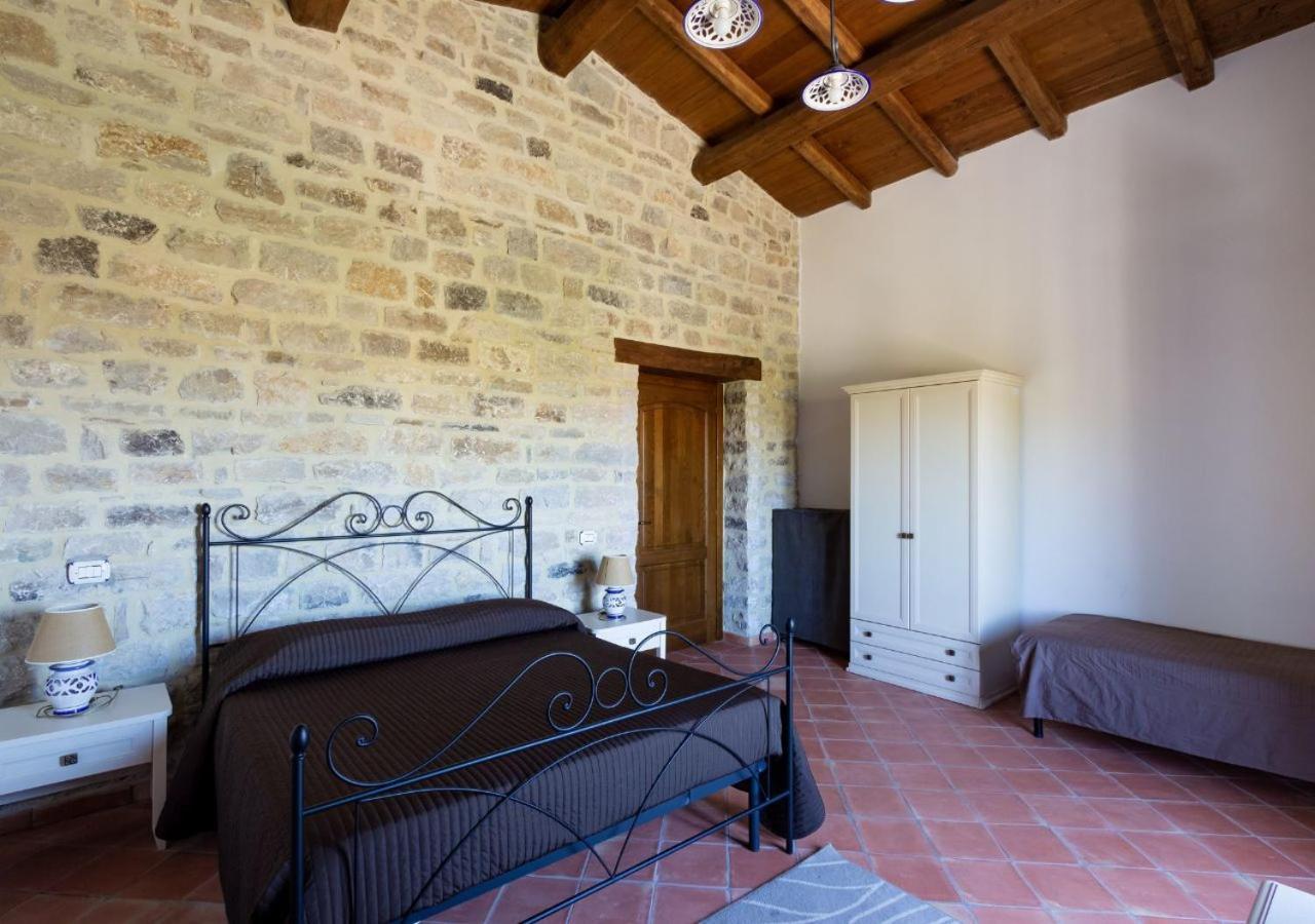 Agriturismo Torre Gialluise Gesualdo Εξωτερικό φωτογραφία
