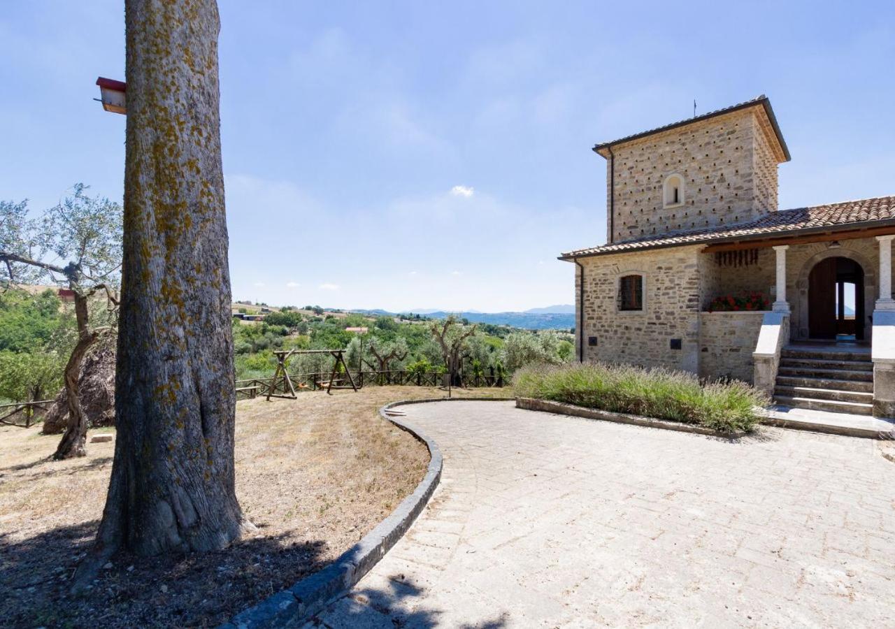 Agriturismo Torre Gialluise Gesualdo Εξωτερικό φωτογραφία