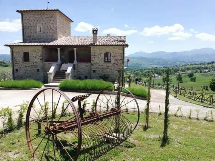 Agriturismo Torre Gialluise Gesualdo Εξωτερικό φωτογραφία
