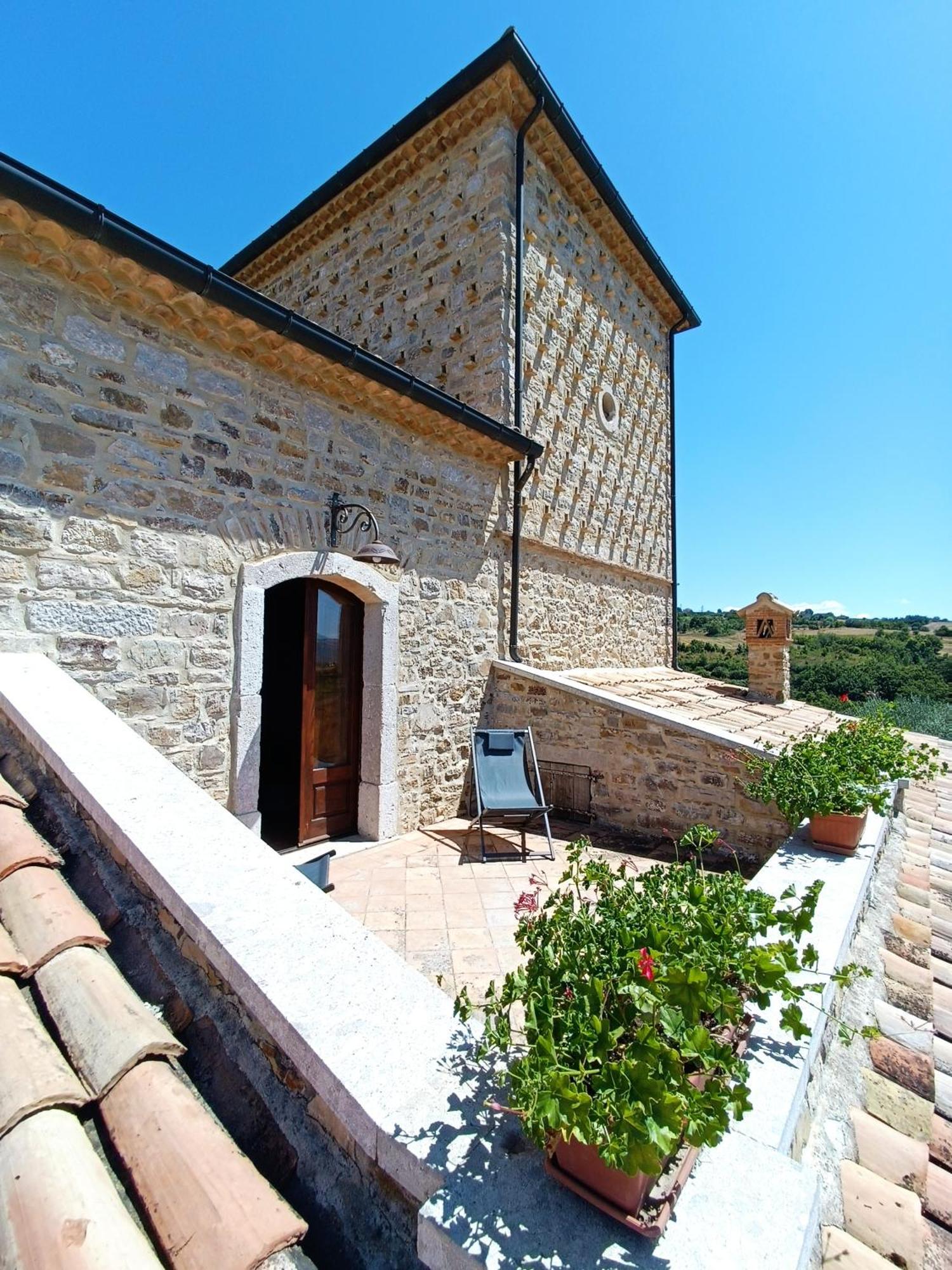 Agriturismo Torre Gialluise Gesualdo Εξωτερικό φωτογραφία